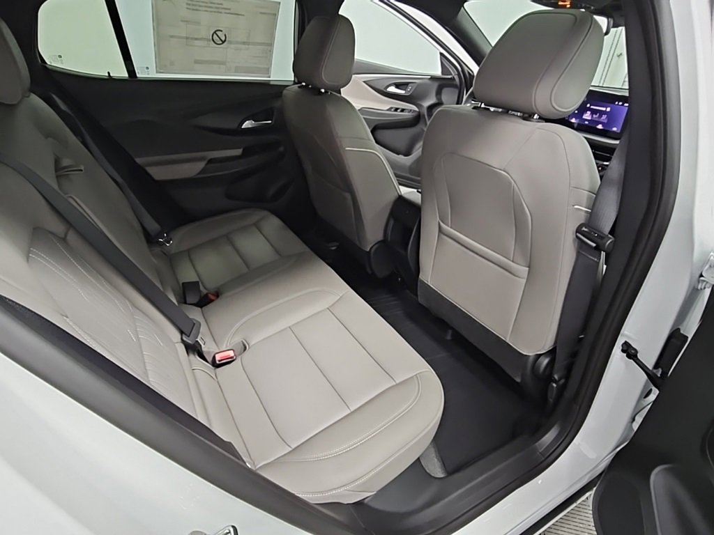 New 2025 Buick Envista Avenir image 33