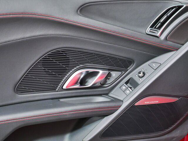 Used 2023 Audi R8 V10 performance RWD image 6