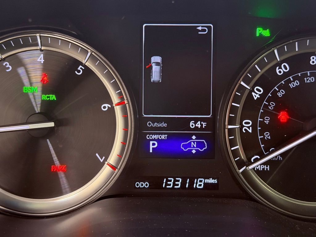 Used 2018 Lexus LX 570 4WD w/ Luxury Package image 27