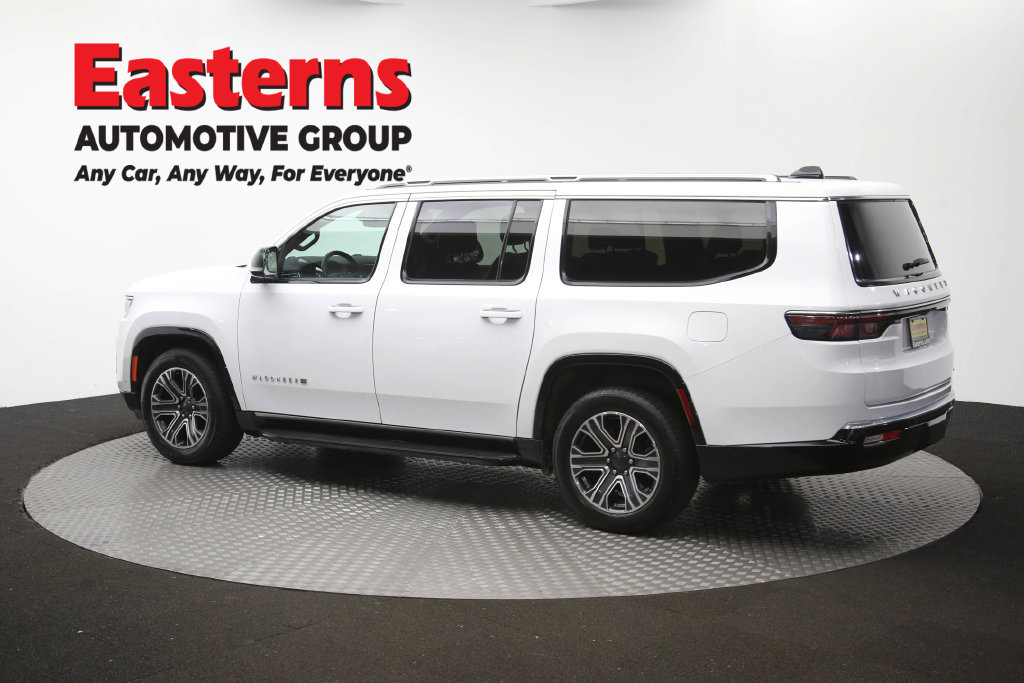 Used 2024 Jeep Wagoneer L Series II w/ Flexible Seating Group AWD/4WD image 71