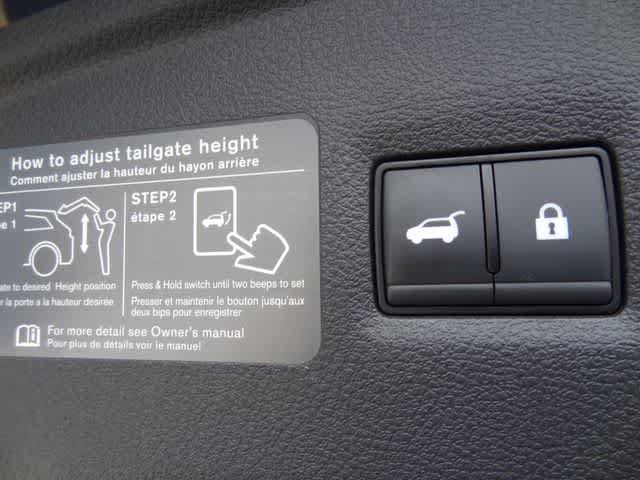 Certified 2023 INFINITI QX55 Essential AWD/4WD image 11