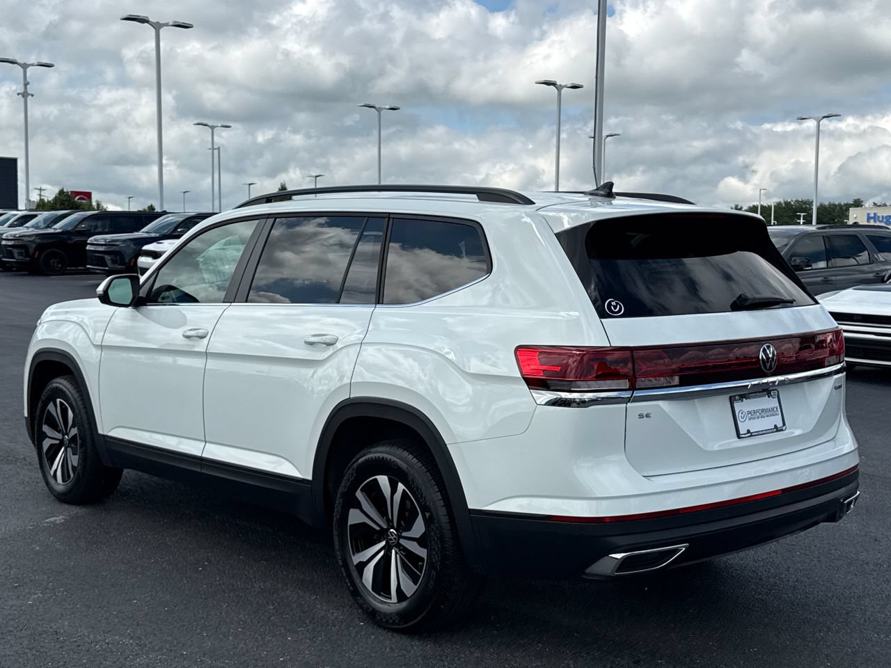 Used 2024 Volkswagen Atlas SE AWD/4WD image 5