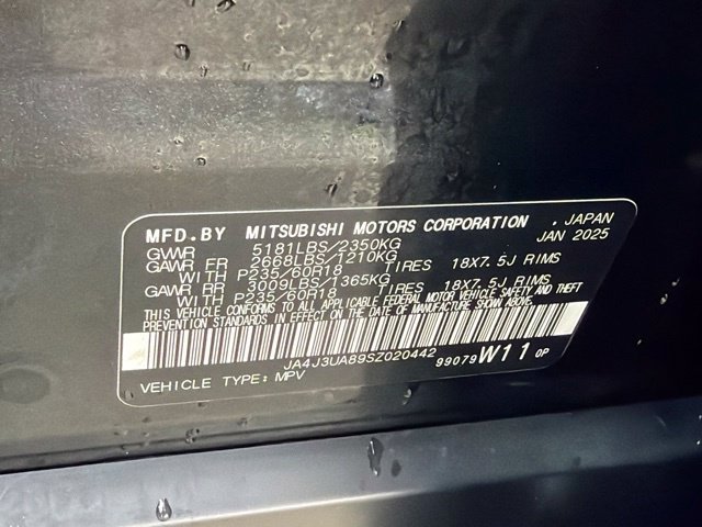 Used 2025 Mitsubishi Outlander ES FWD image 22
