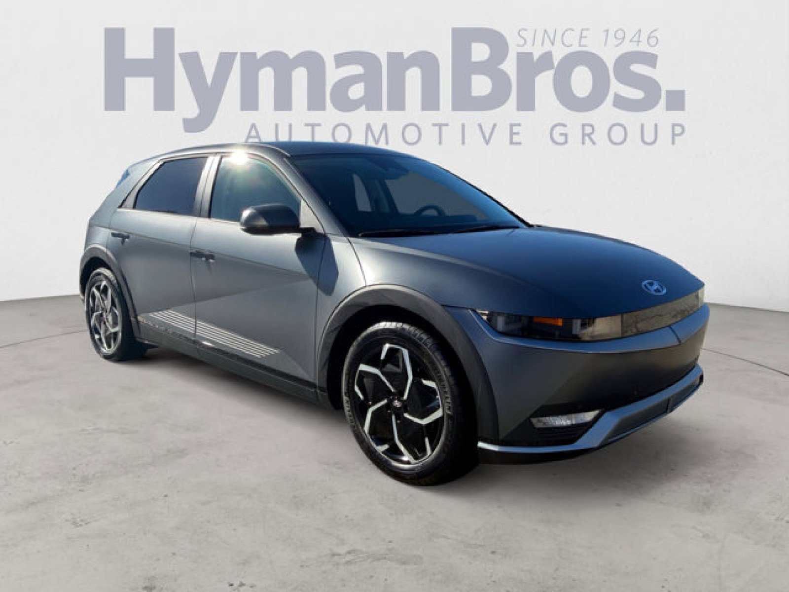 Used 2024 Hyundai Ioniq 5 SEL RWD image 1