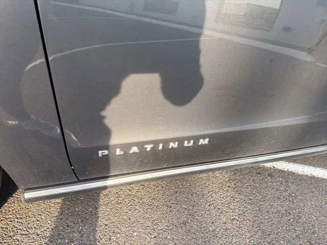 Used 2020 Ford Expedition Platinum AWD/4WD image 4