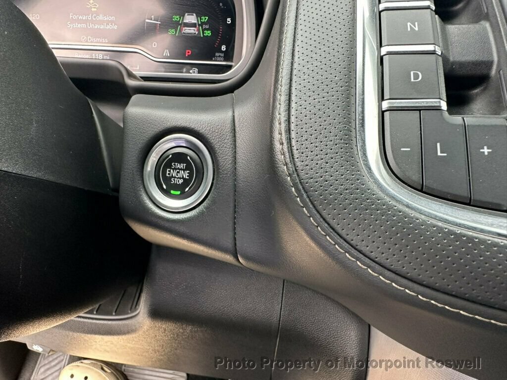 Used 2023 GMC Yukon XL SLT w/ SLT Premium Package RWD image 12