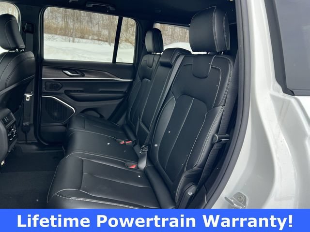 New 2026 Jeep Grand Cherokee Limited AWD/4WD image 17