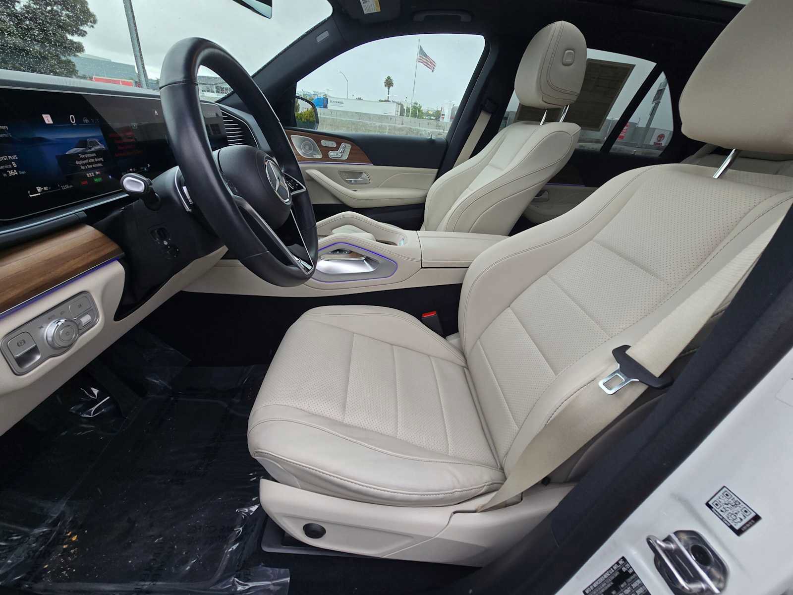 Used 2025 Mercedes-Benz GLE 450e 4MATIC image 26