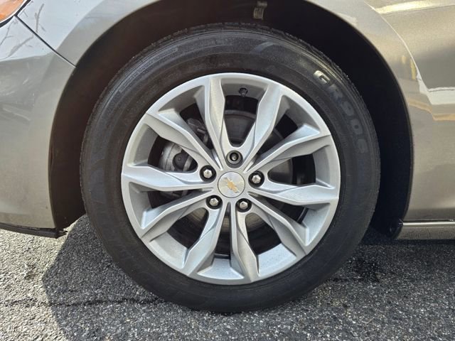 Used 2023 Chevrolet Malibu LT FWD image 28