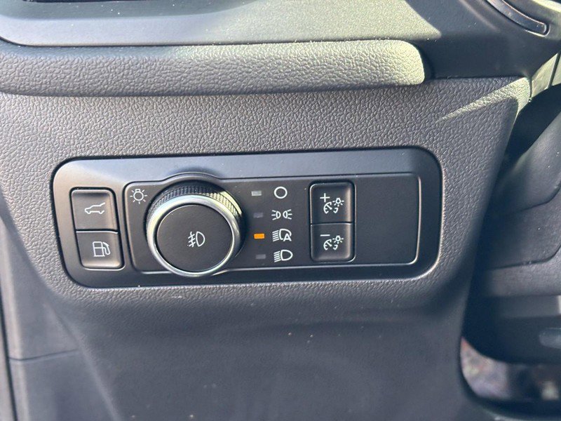 Used 2023 Ford Escape Platinum image 18