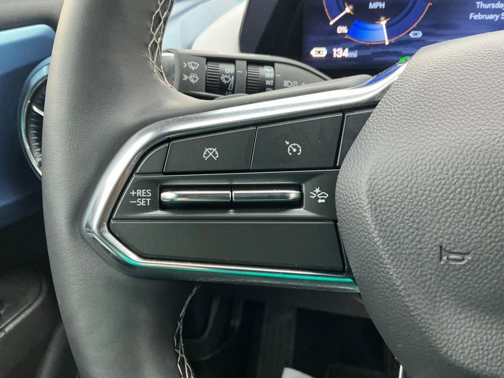 Used 2025 Chevrolet Equinox EV LT image 28