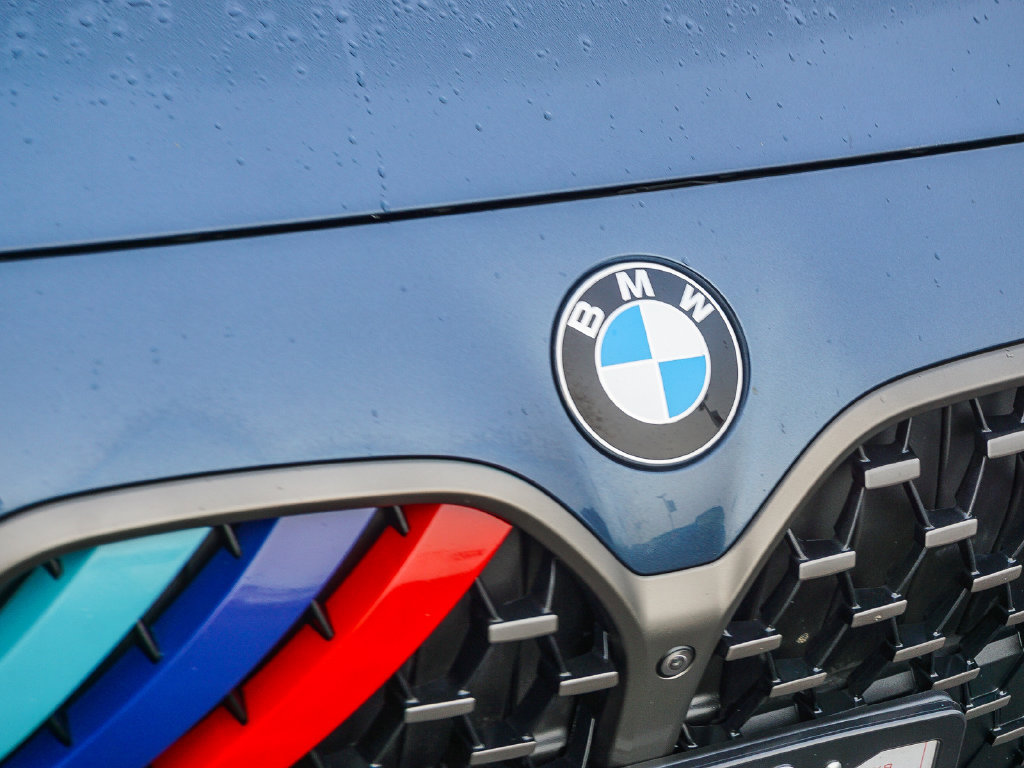 Used 2023 BMW M440i Convertible w/ Premium Package RWD image 12