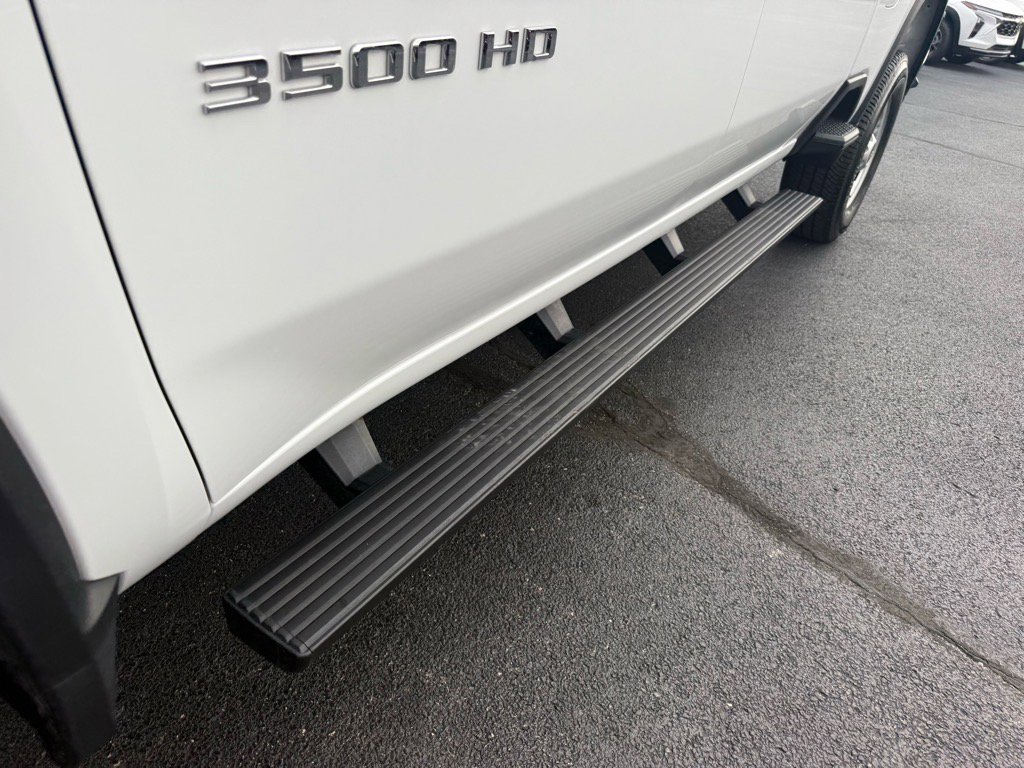 Used 2024 Chevrolet Silverado 3500 W/T image 13