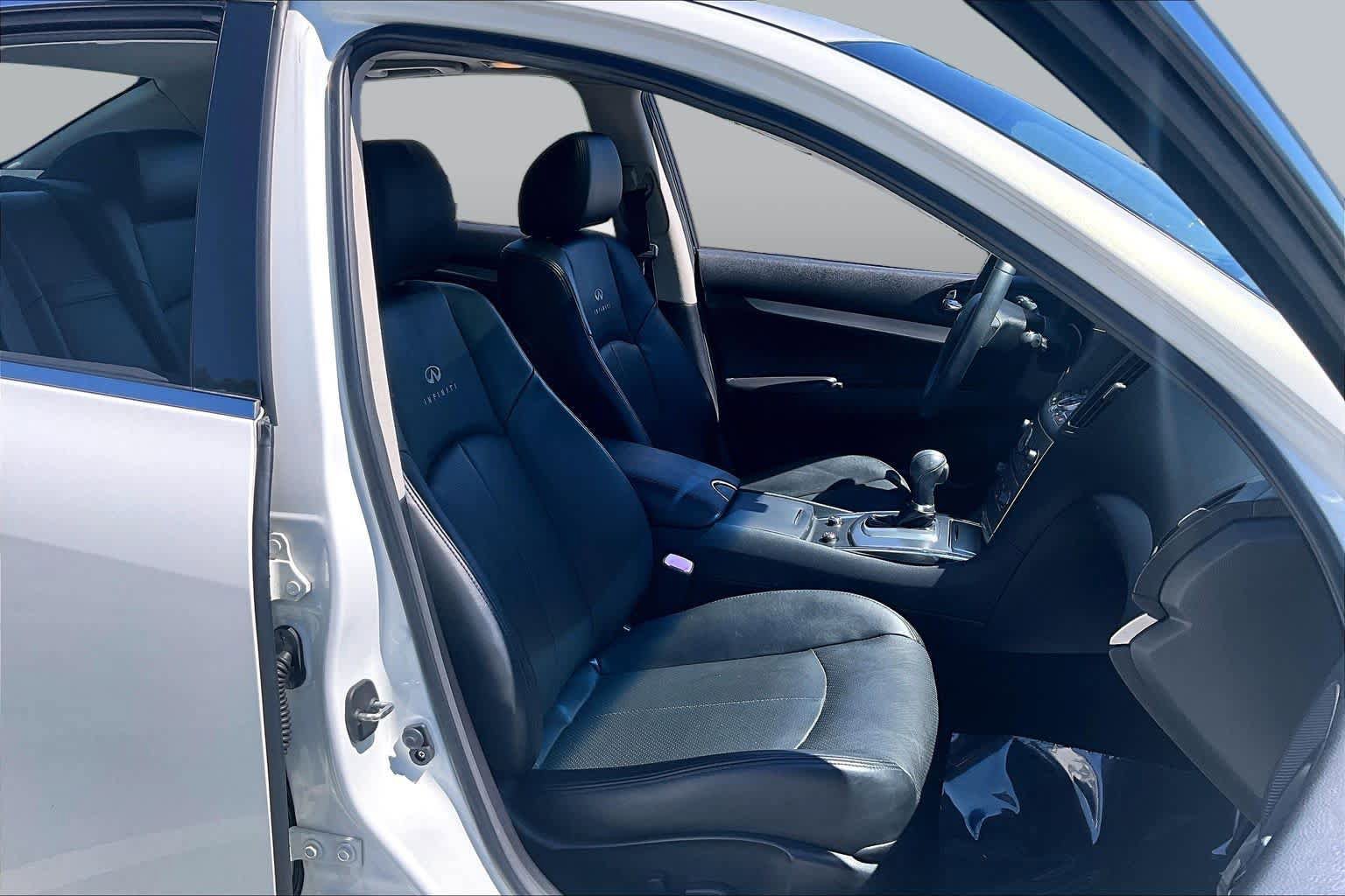 Used 2013 INFINITI G37 Journey w/ Premium Pkg RWD image 9