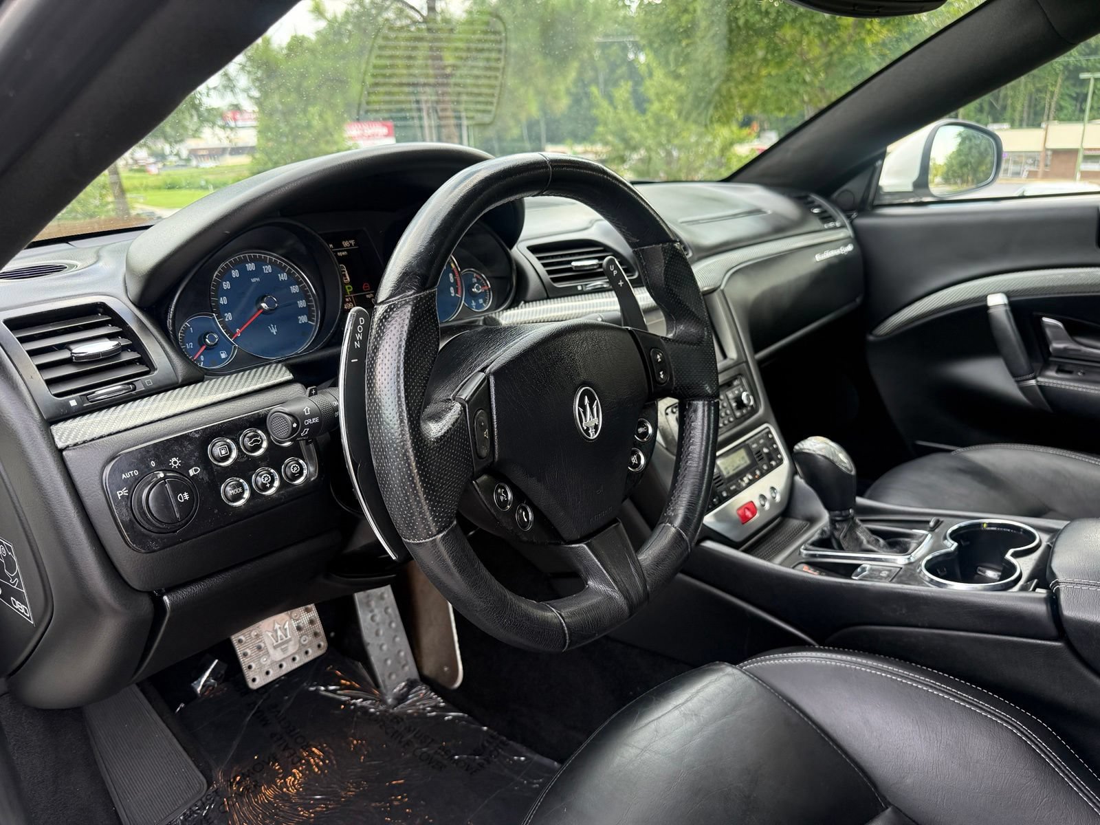 Used 2013 Maserati GranTurismo Sport RWD image 22