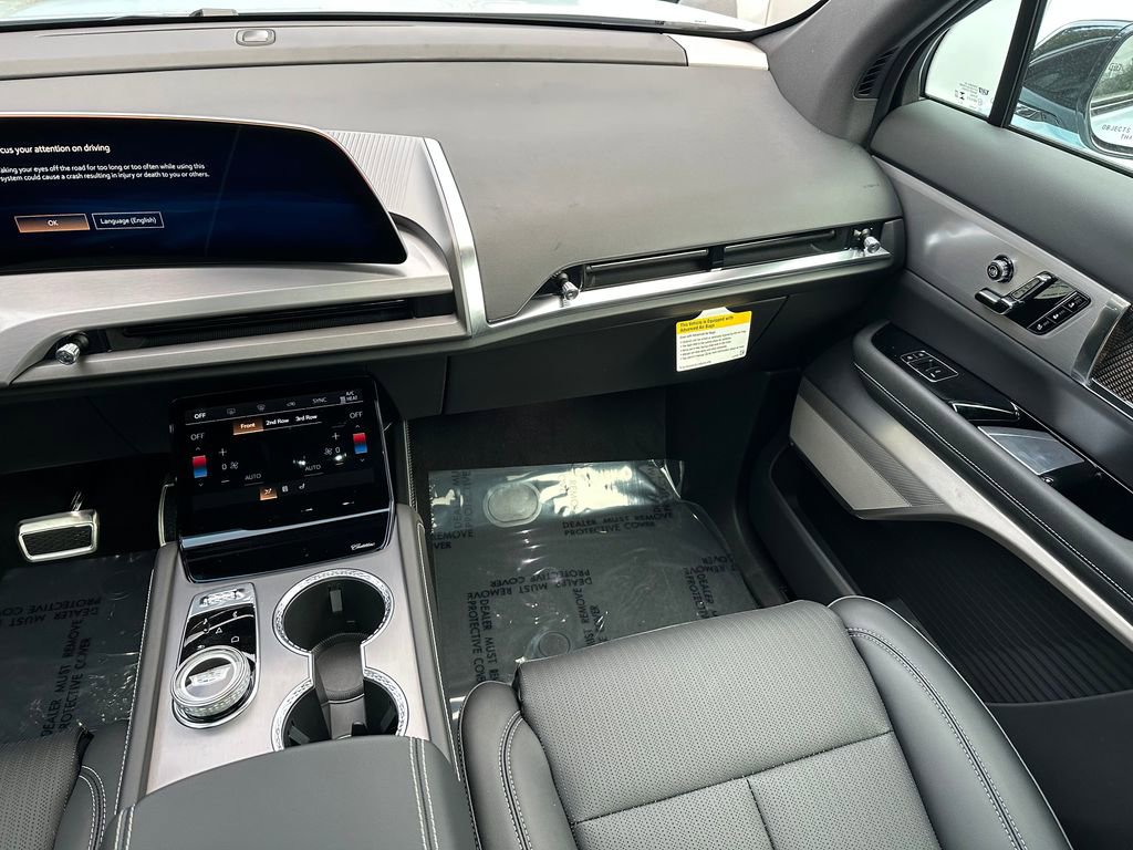 New 2026 Cadillac Vistiq Sport image 19