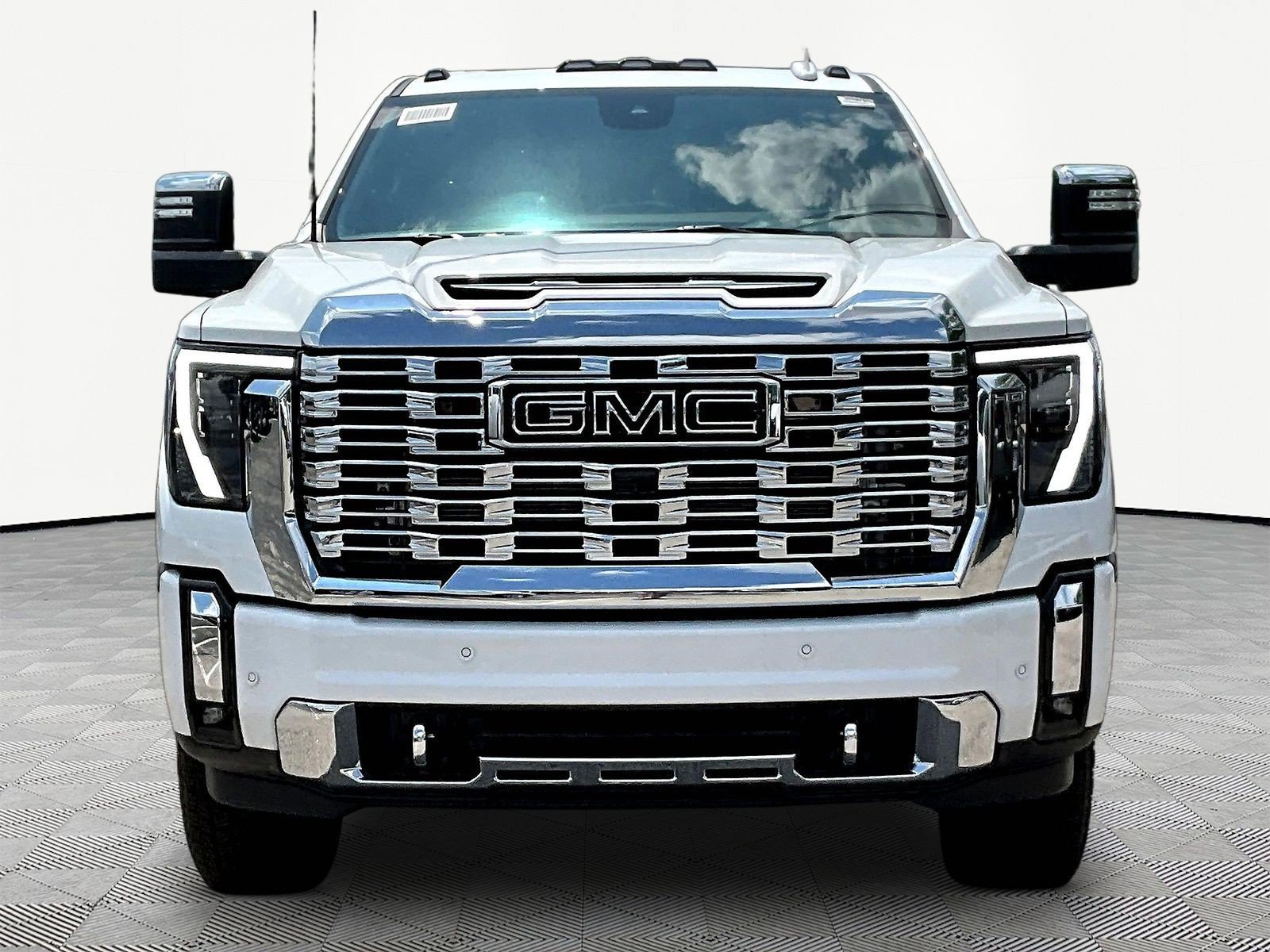 New 2026 GMC Sierra 2500 Denali w/ Denali Reserve Package AWD/4WD image 2