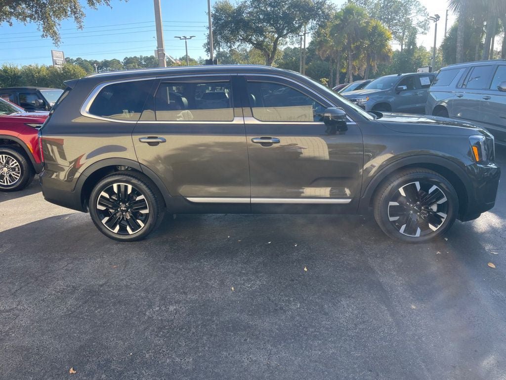 Used 2025 Kia Telluride SX FWD image 7
