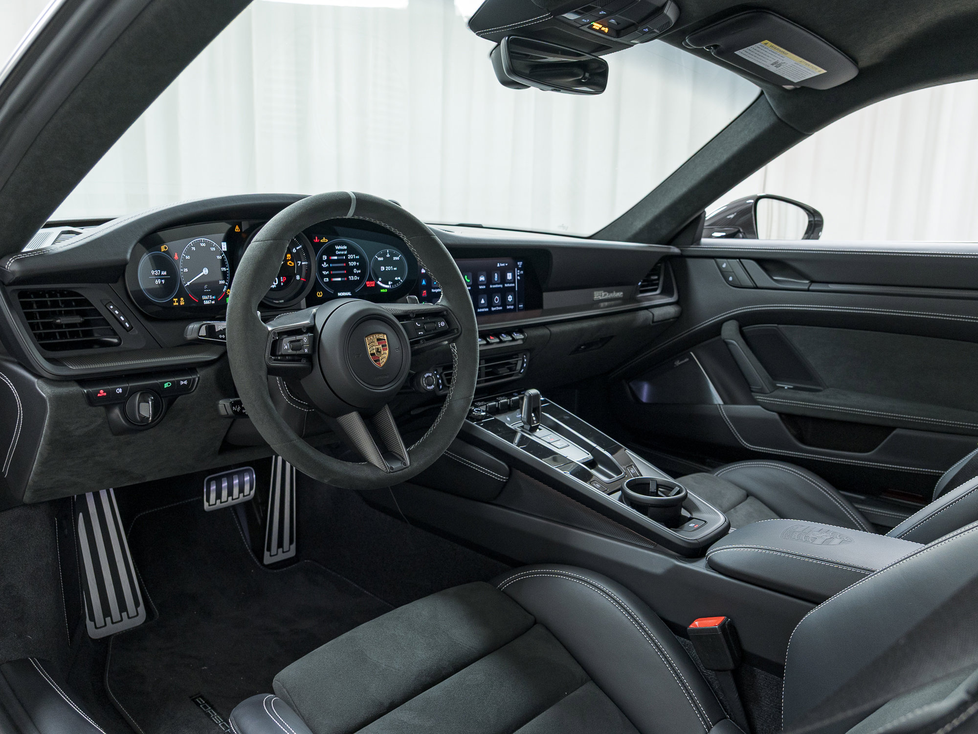 Certified 2024 Porsche 911 Dakar AWD/4WD image 17