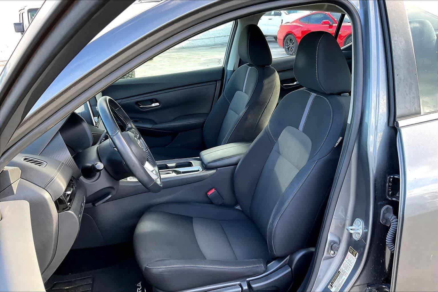 Used 2023 Nissan Sentra SV w/ All-Weather Package FWD image 11