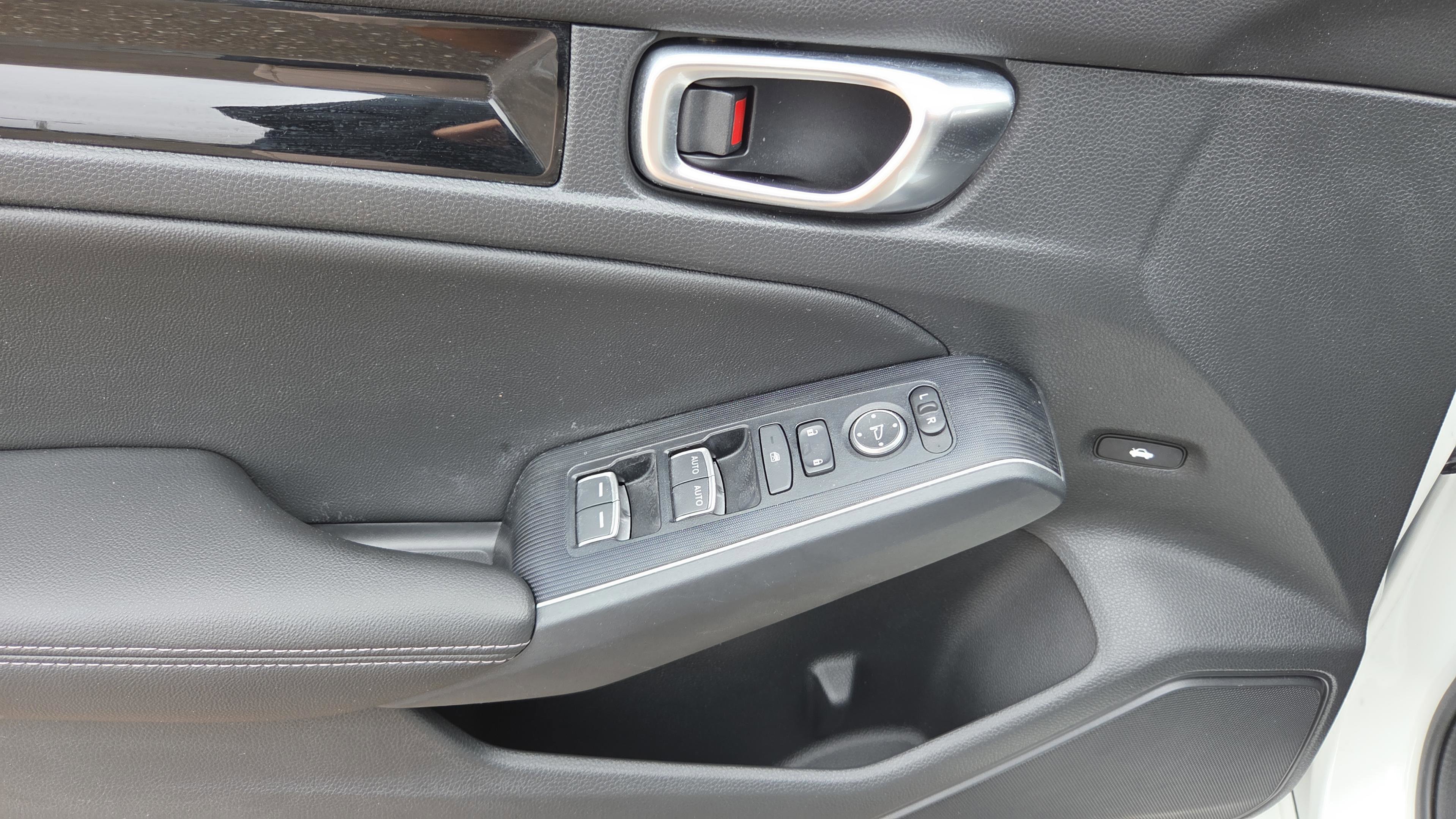 Used 2023 Honda Civic Touring image 28