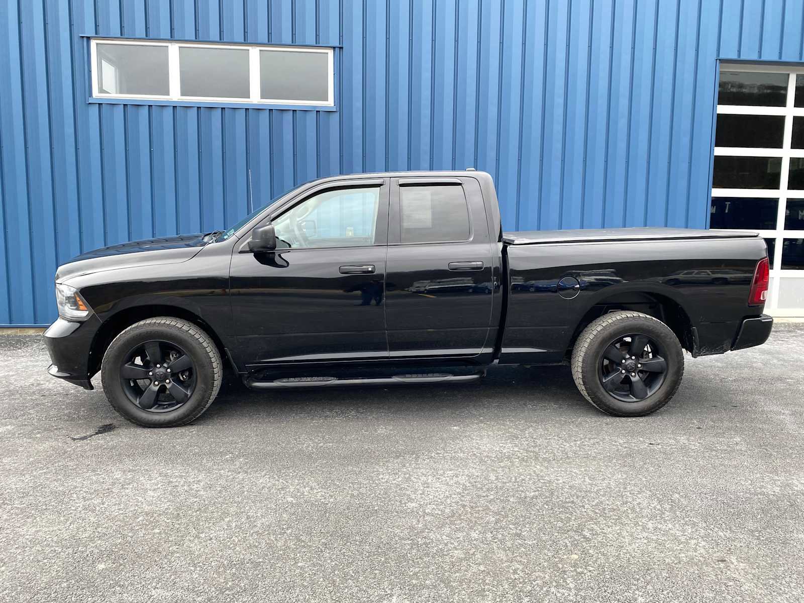 Used 2015 RAM 1500 Express w/ Black Ram 1500 Express Group AWD/4WD image 13