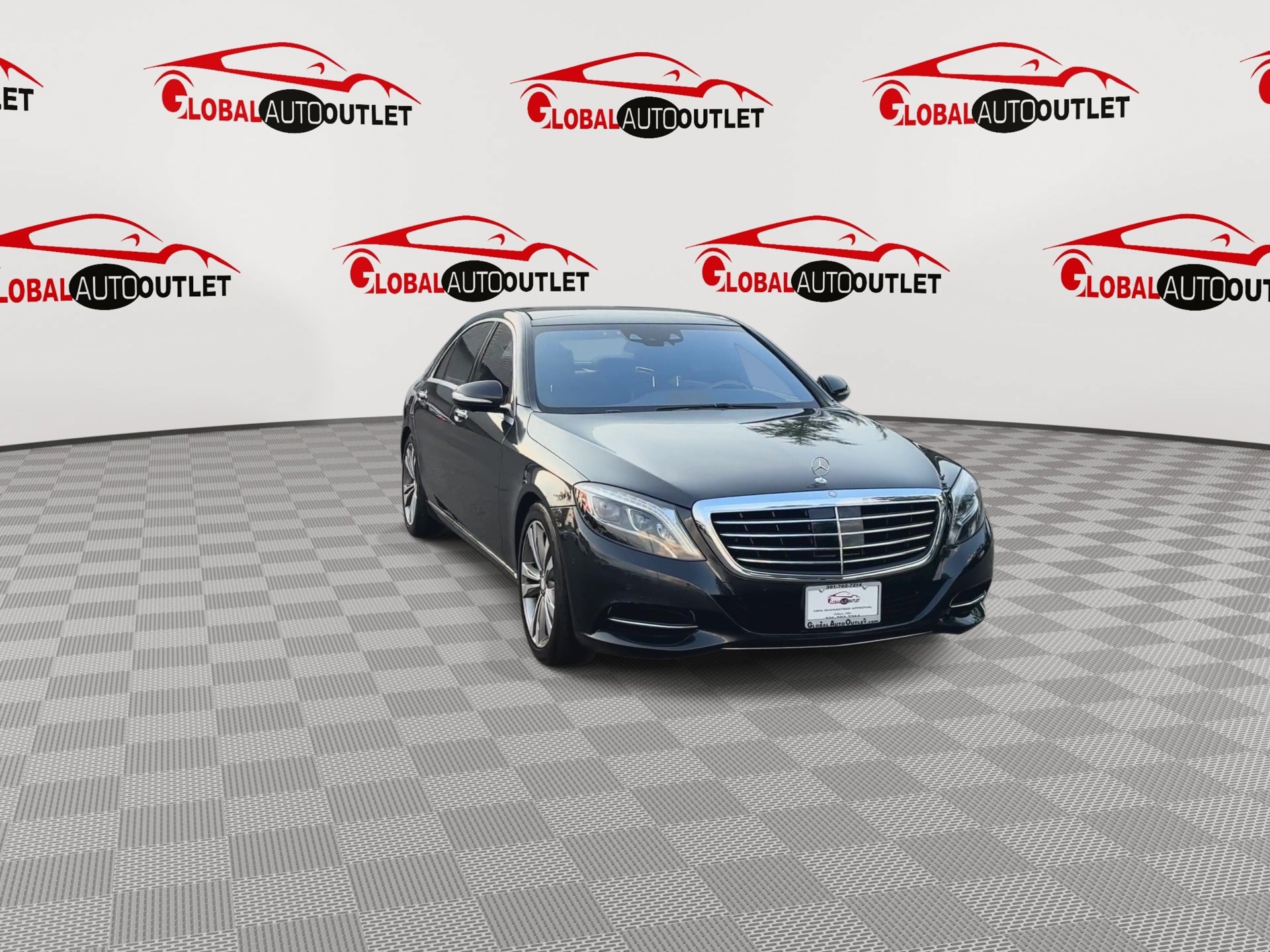 Used 2015 Mercedes-Benz S 550 4MATIC Sedan image 3