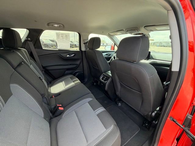 Used 2025 Chevrolet Blazer LT AWD/4WD image 24