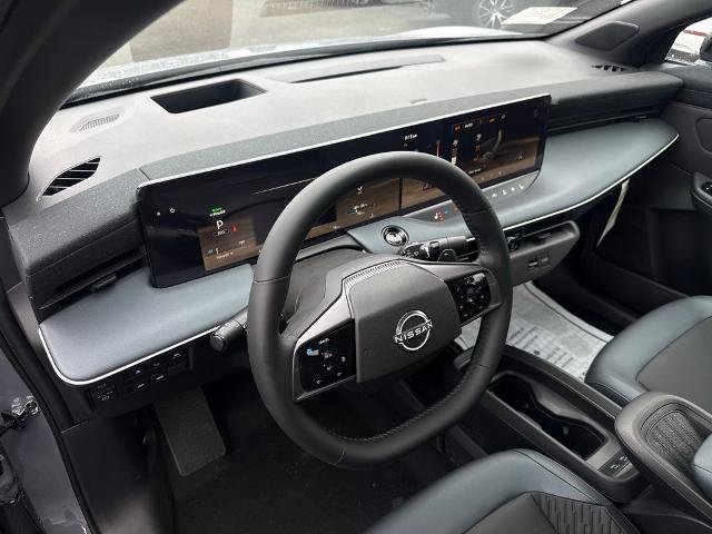 New 2026 Nissan Leaf Platinum+ w/ Cargo Package (Platinum+) FWD image 17