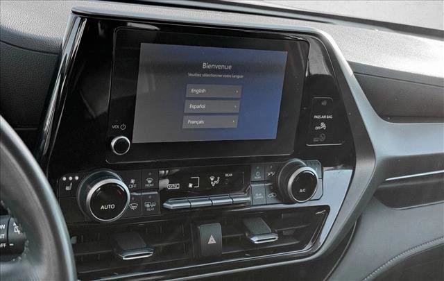 Used 2024 Toyota Highlander XLE image 14