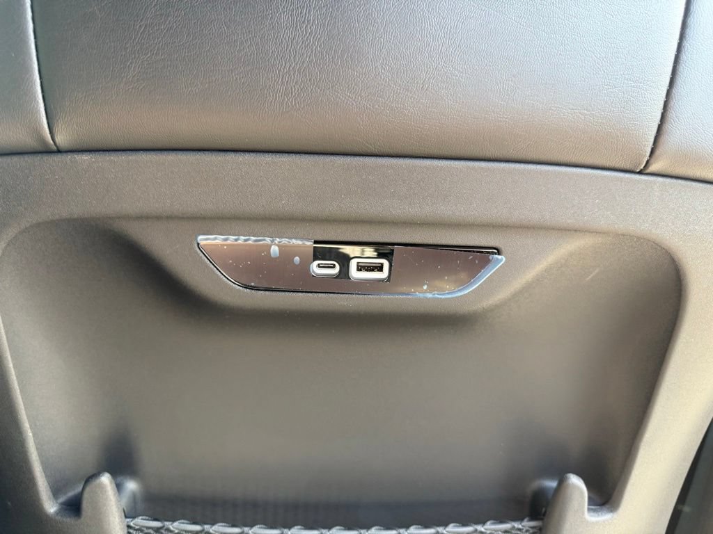New 2027 Chrysler Pacifica Select FWD image 53