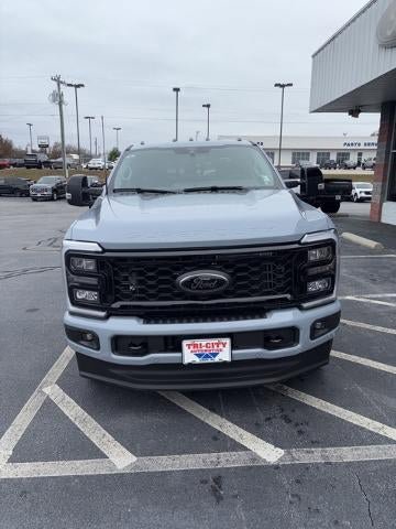 New 2026 Ford F350 Lariat w/ Black Appearance Package image 3
