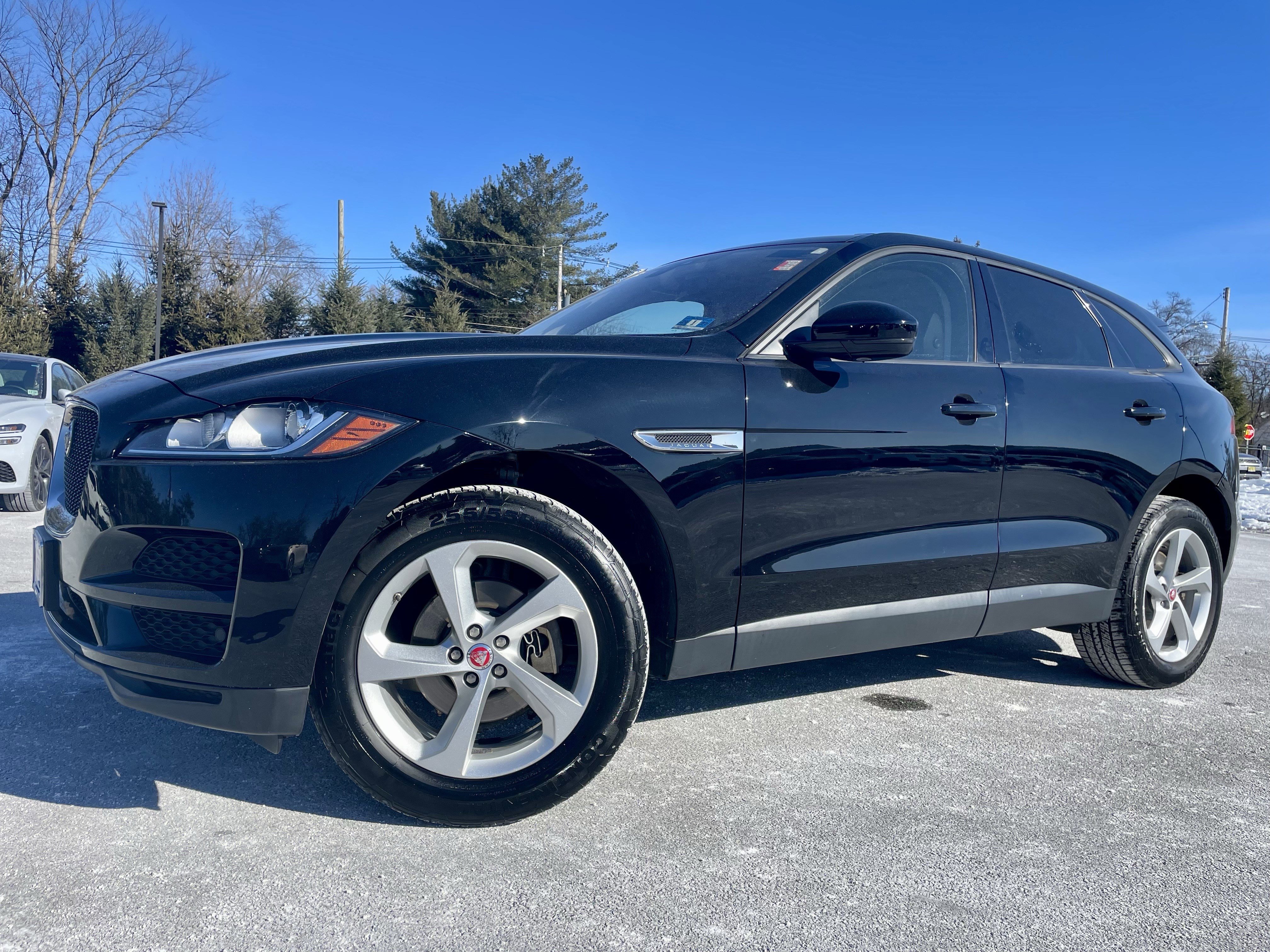 Used 2018 Jaguar F-PACE Premium image 36
