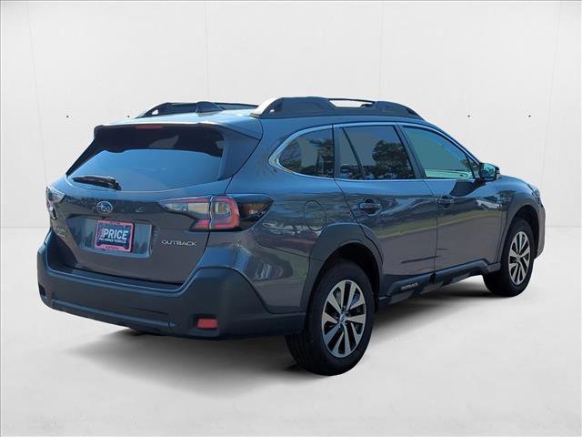 Used 2023 Subaru Outback Premium image 6