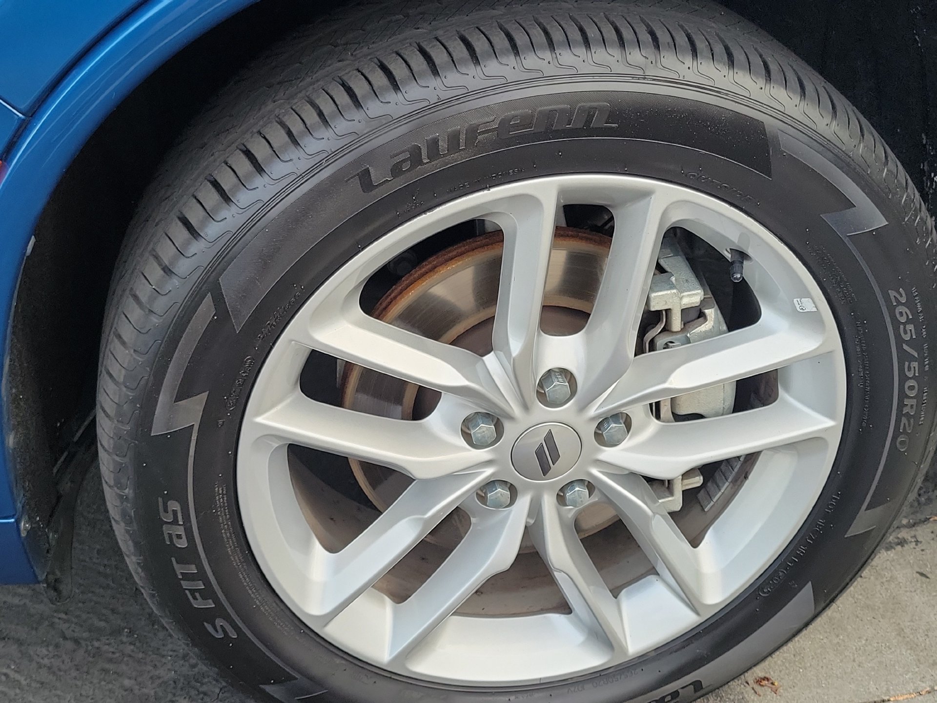 Used 2024 Dodge Durango GT AWD/4WD image 6