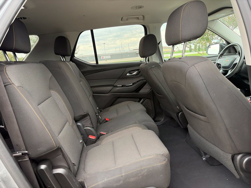 Used 2020 Chevrolet Traverse LS FWD image 30