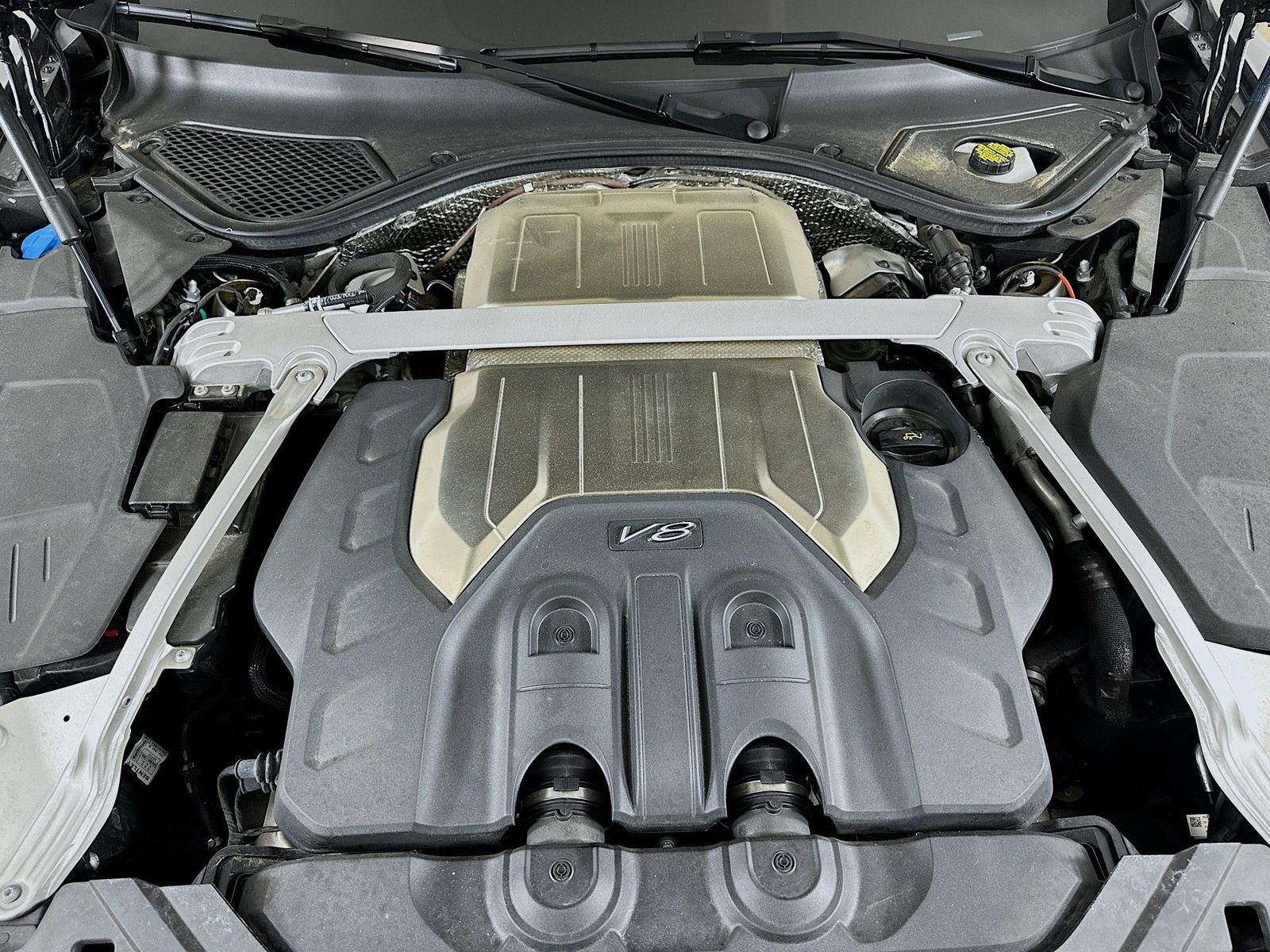 Used 2022 Bentley Flying Spur V8 AWD/4WD image 14