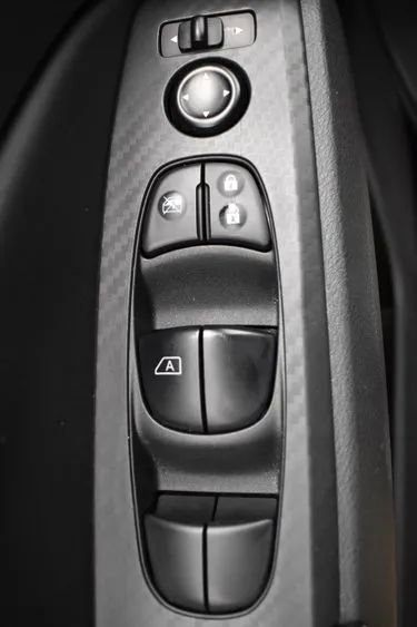 Used 2024 Nissan Altima 2.5 SV image 21