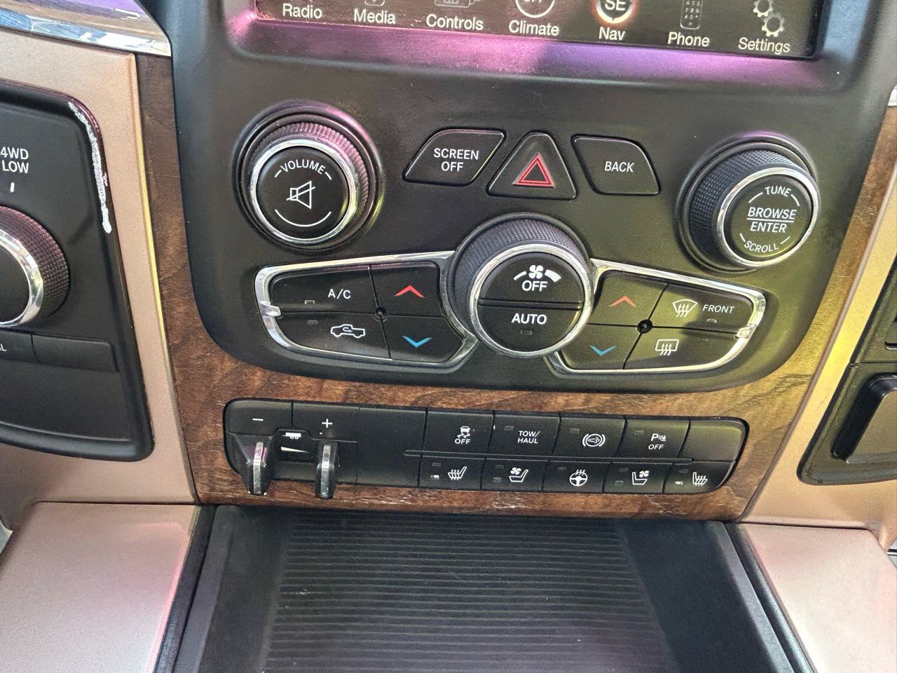 Used 2013 RAM 3500 Laramie Longhorn w/ HD Snow Plow Prep Group AWD/4WD image 27