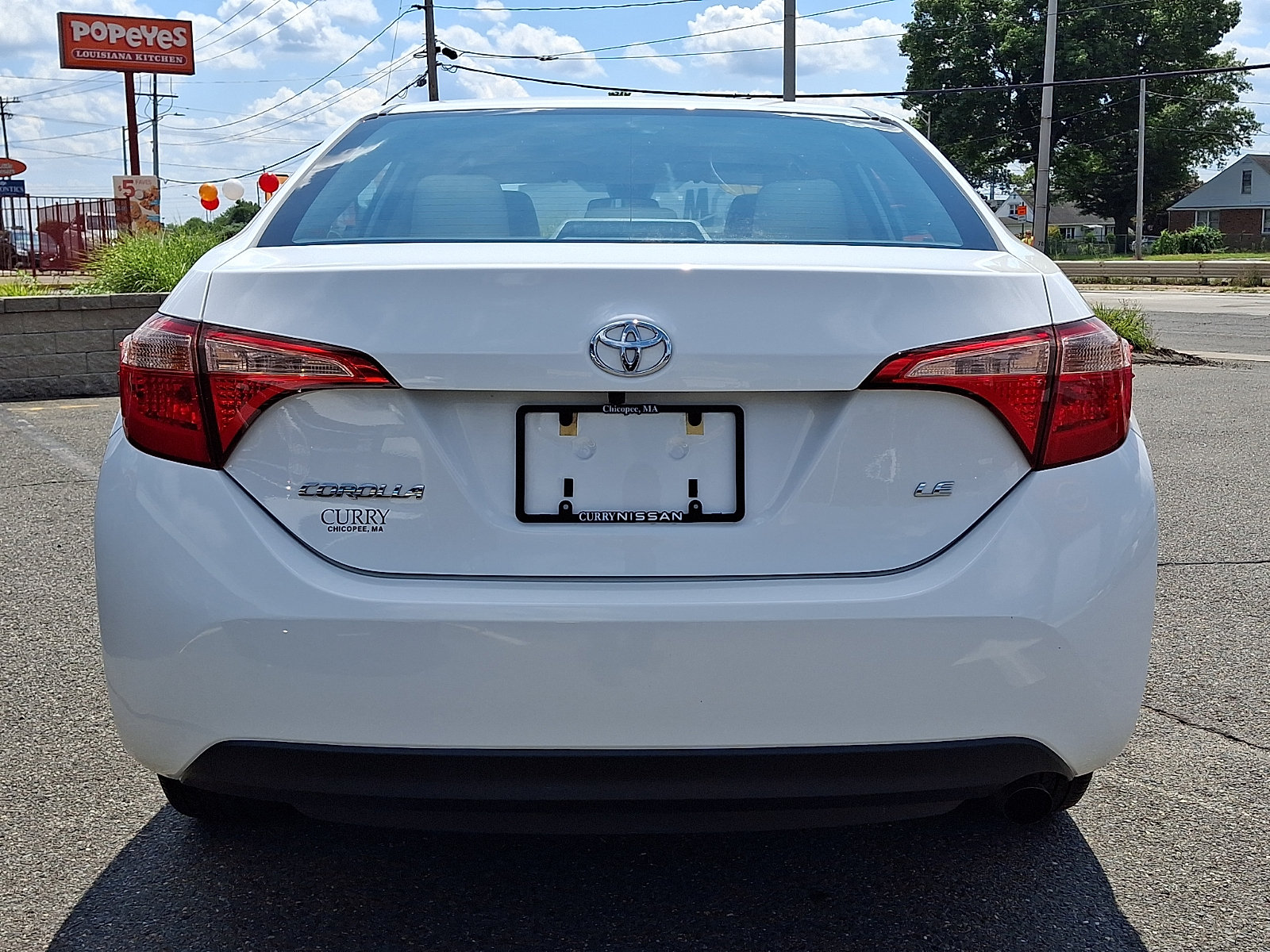 Used 2017 Toyota Corolla LE w/ Carpet Mat Package (TMS) FWD image 6