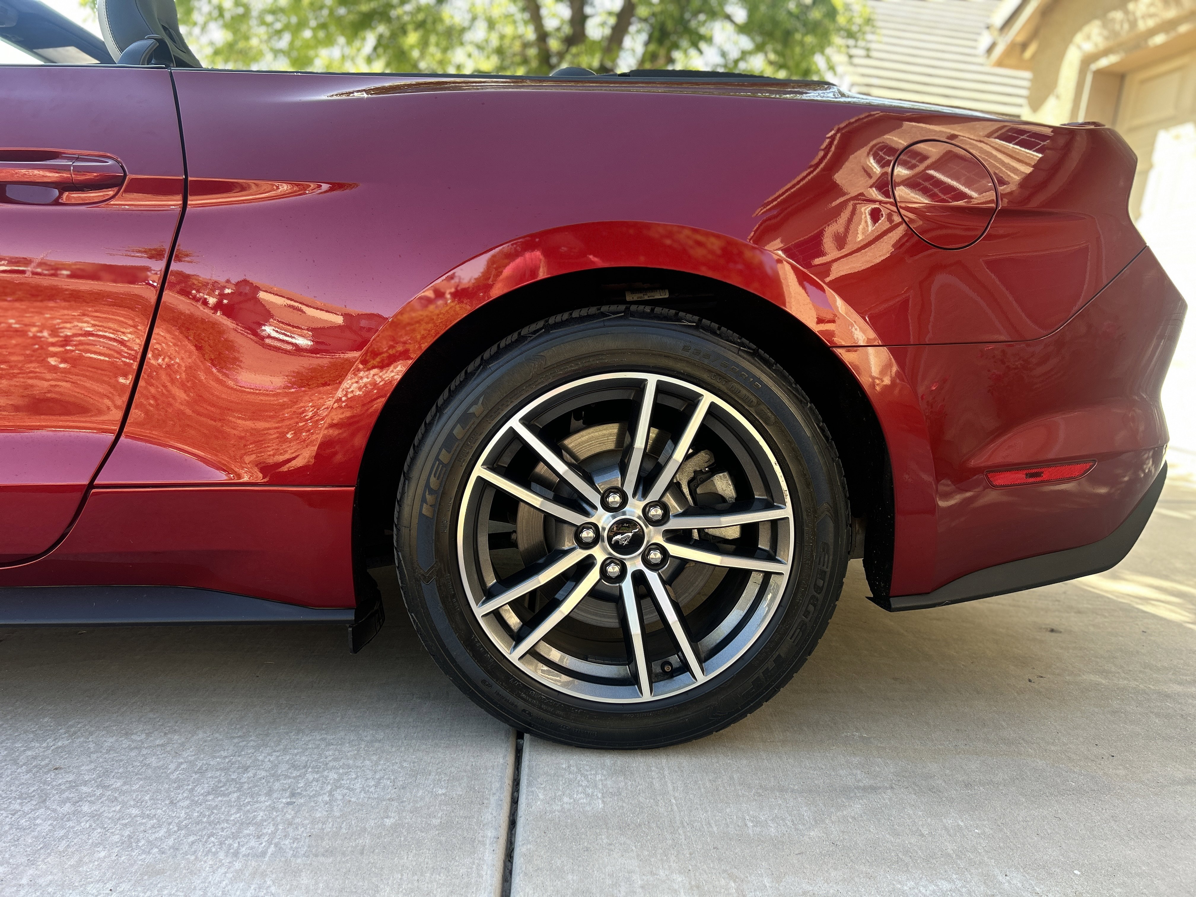 Used 2017 Ford Mustang GT Premium image 15