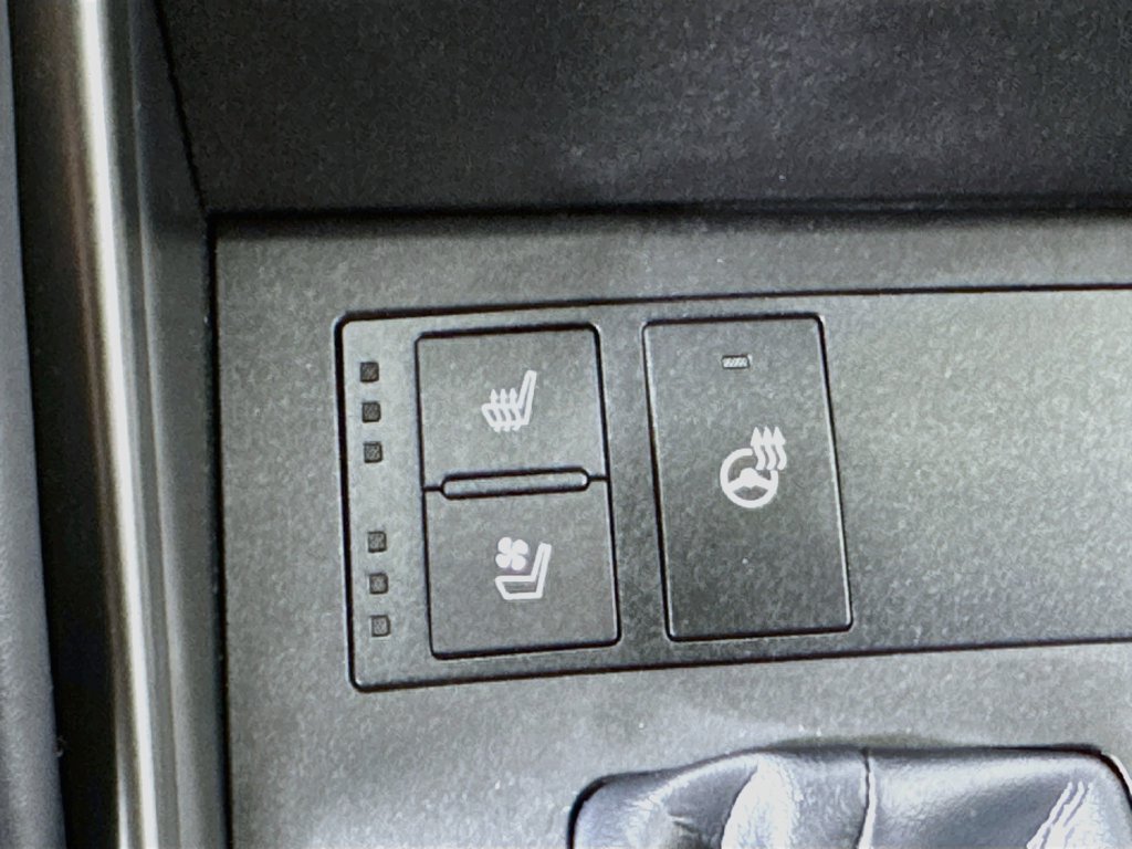 Used 2021 Lexus IS 350 F Sport w/ Accessory Package 2 RWD image 19
