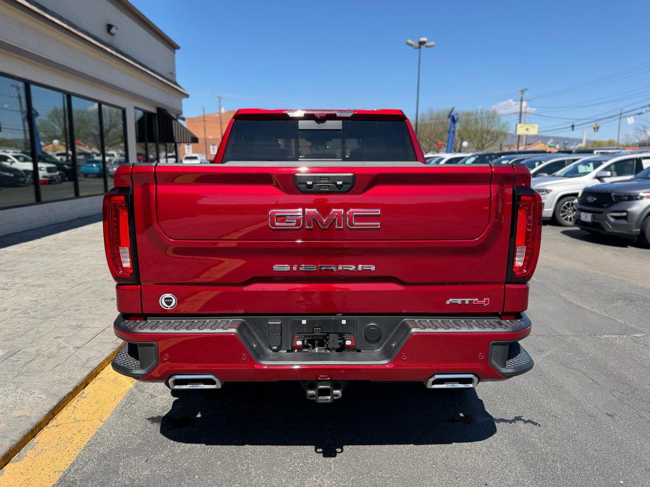 Used 2026 GMC Sierra 1500 AT4 w/ AT4 Premium Package AWD/4WD image 8