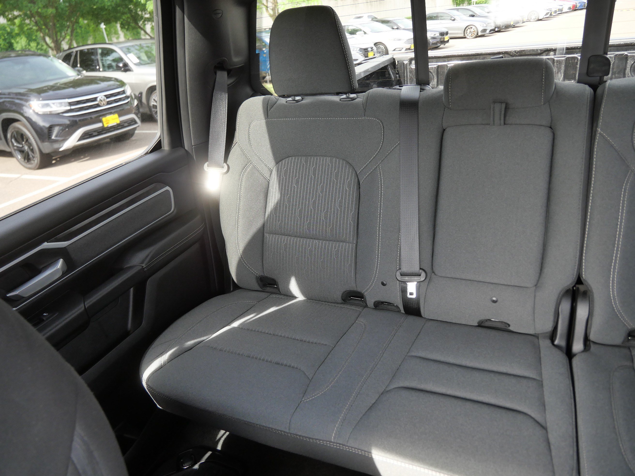 Used 2022 RAM 1500 Big Horn AWD/4WD image 12