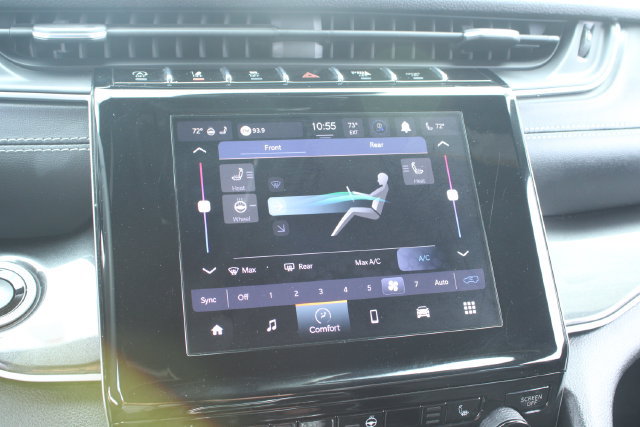 Used 2023 Jeep Grand Cherokee L Laredo RWD image 20