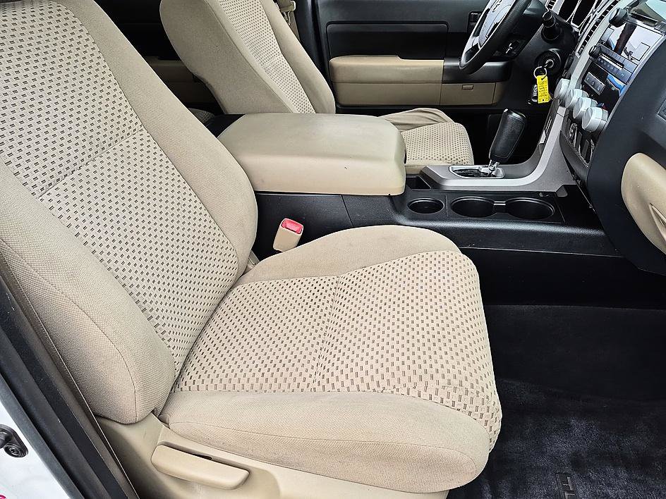 Used 2013 Toyota Tundra 4x4 Double Cab w/ SR5 Pkg image 33