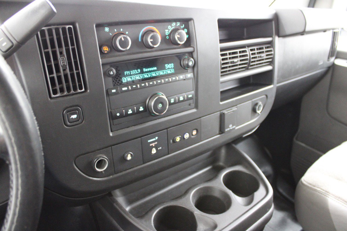 Used 2020 Chevrolet Express 2500 w/ Enhanced Convenience Package image 19