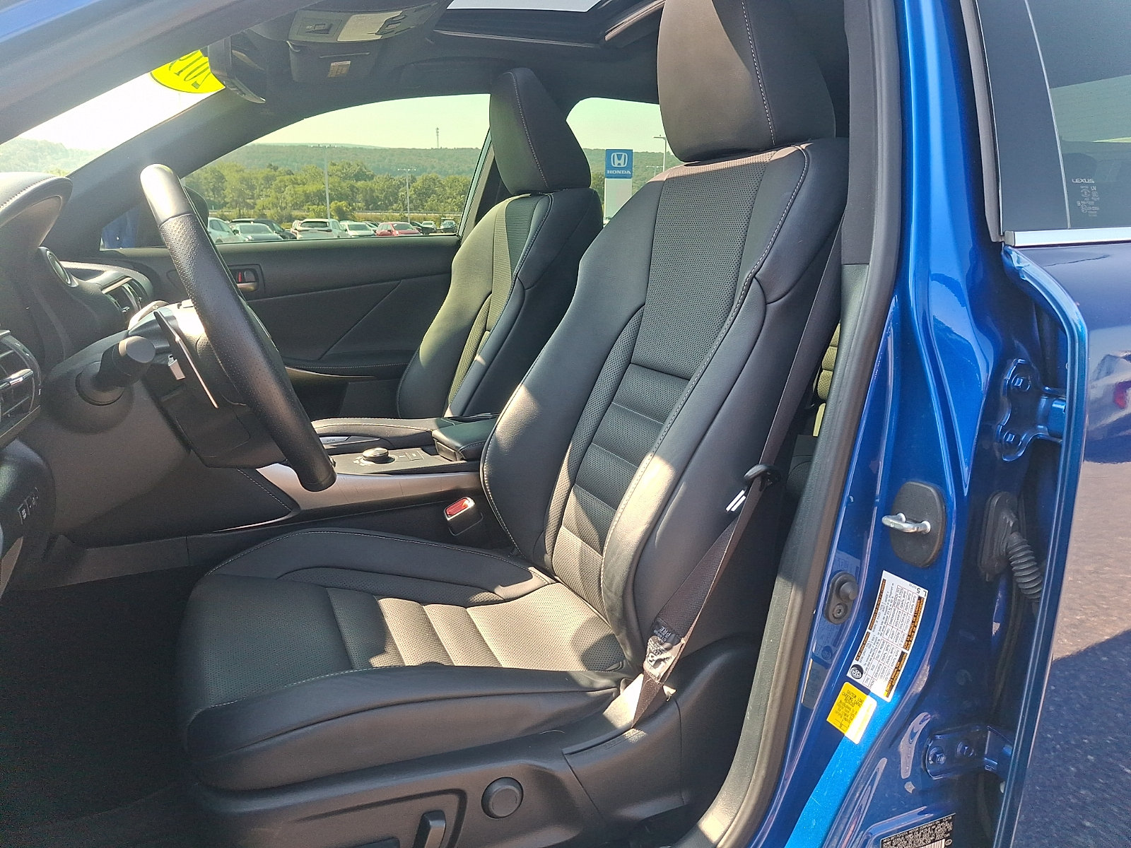 Used 2019 Lexus IS 300 F Sport w/ F Sport Package AWD/4WD image 13