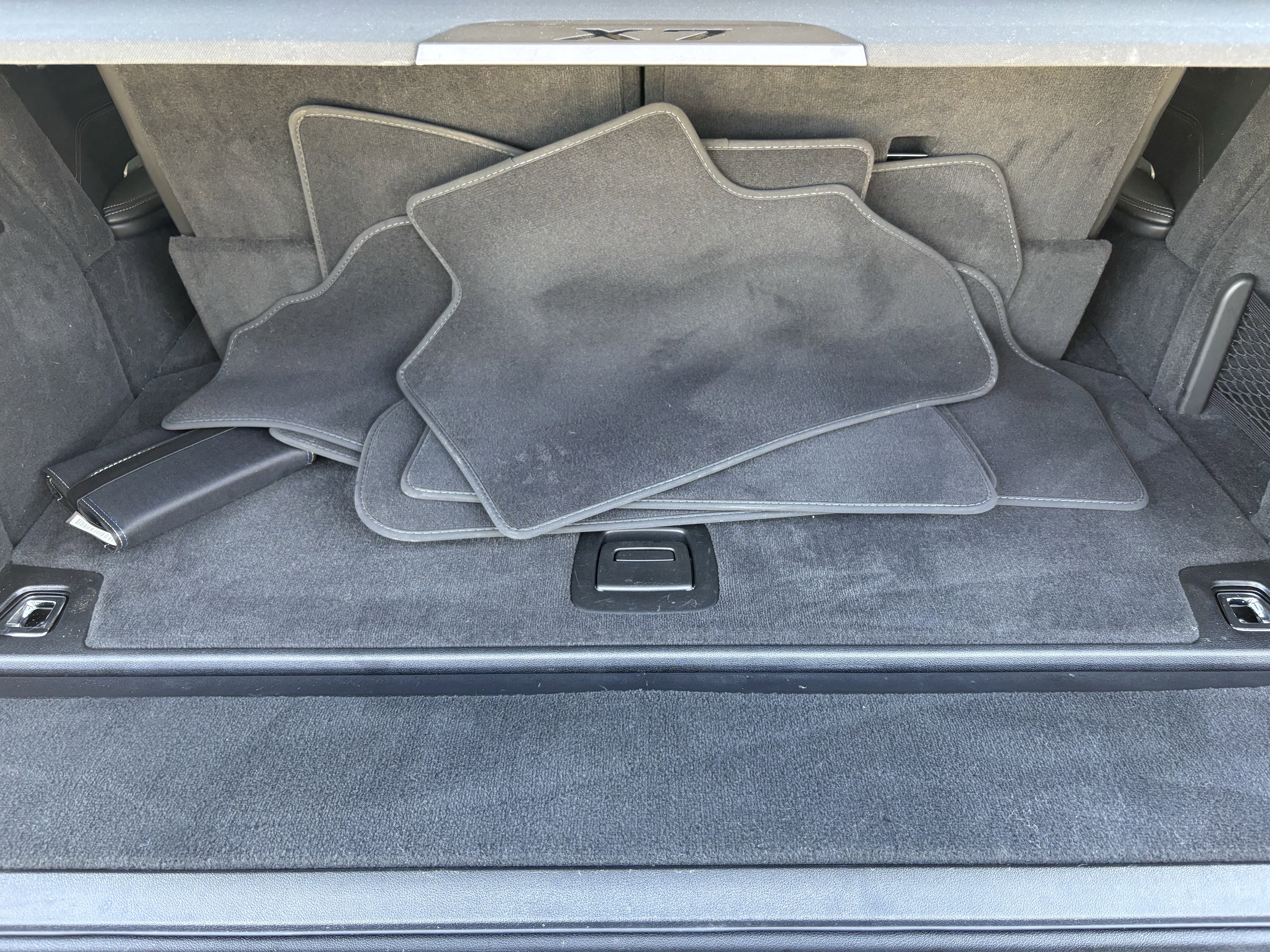 Certified 2025 BMW X7 xDrive40i image 34