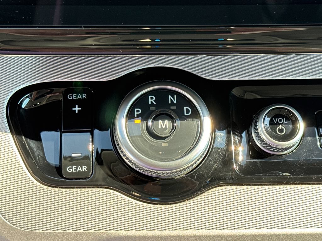 Used 2025 Ford Expedition Active AWD/4WD image 27